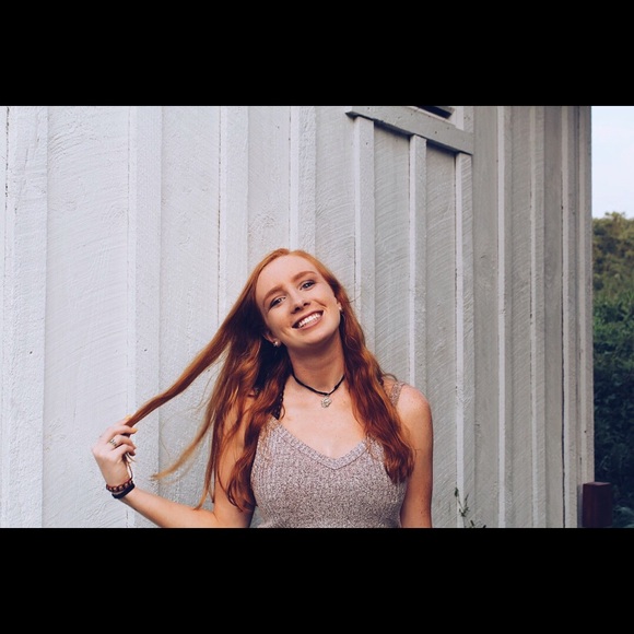 Meet your Posher, Rachel - Picture 2 of 4